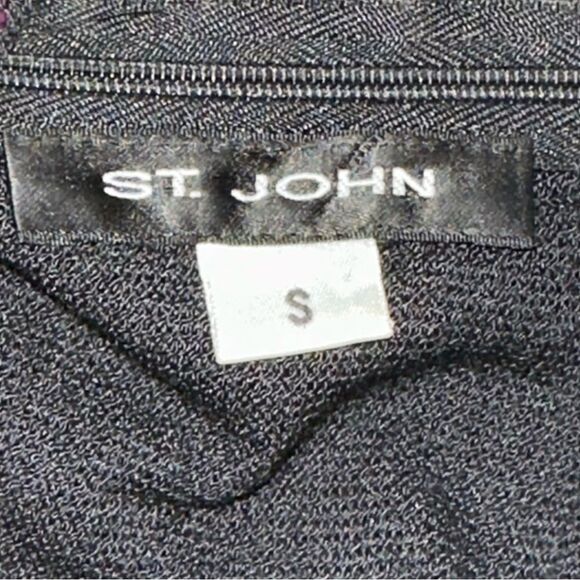 St. John Black Knit Sleeveless Top with Beaded Embellishments Sz Small - Picture 2 of 11